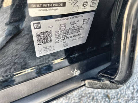 2025 GMC Acadia Elevation