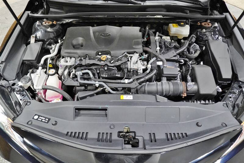 2018 Toyota Camry Hybrid LE