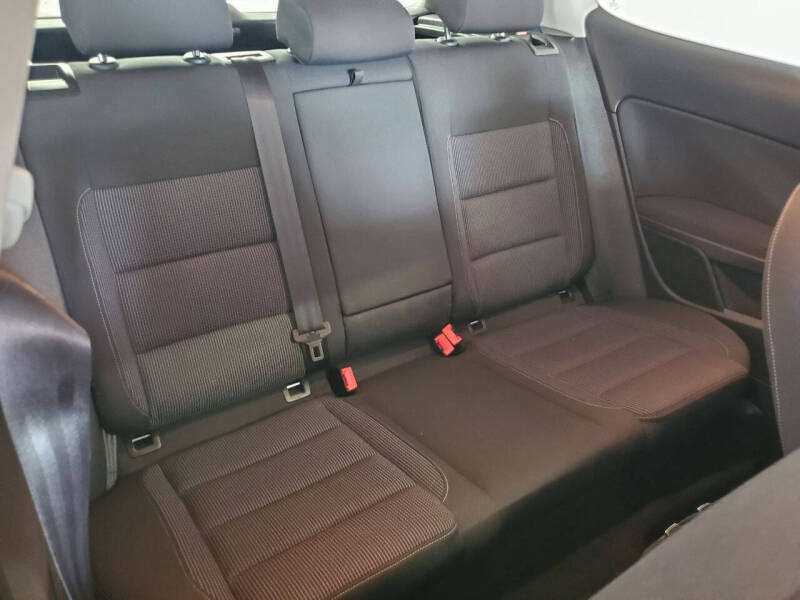 2013 Volkswagen Golf 2.5L PZEV