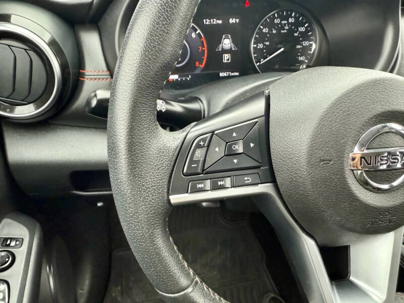 2021 Nissan Kicks SR