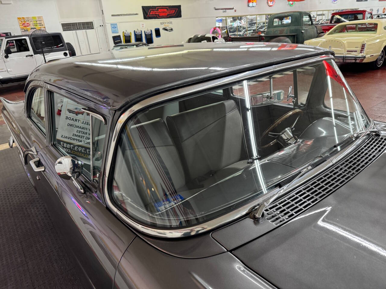 1957 Ford Custon 11