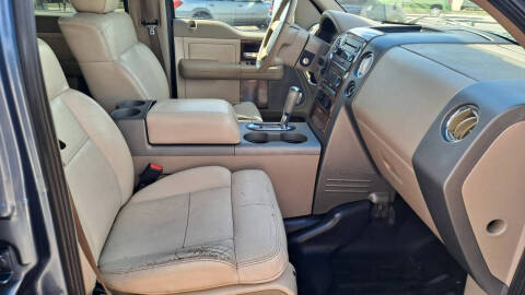 2004 Ford F-150 Lariat