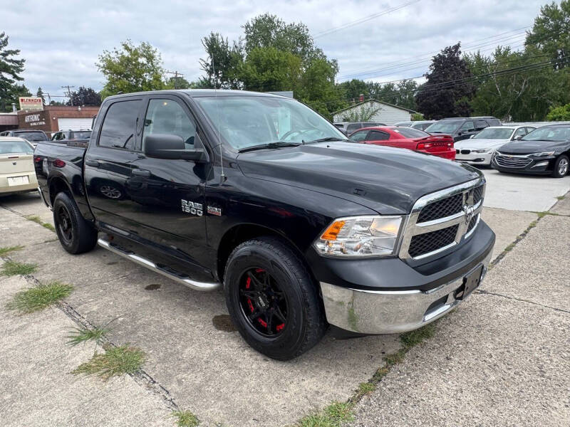 2017 RAM 1500 SLT