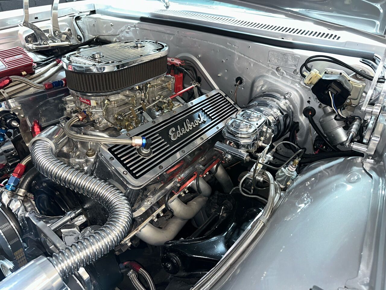 1965 Chevrolet Impala 16