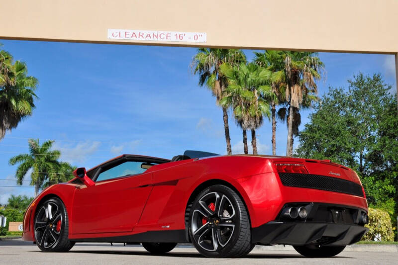 2014 Lamborghini Gallardo LP550-2 photo 34