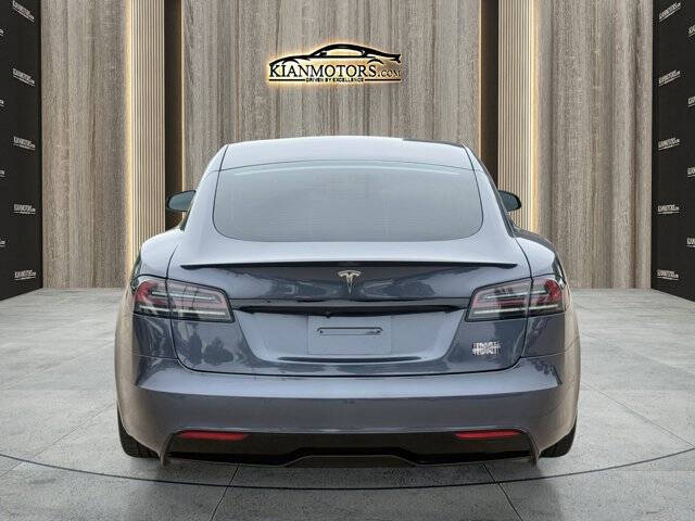 2022 Tesla Model S Plaid