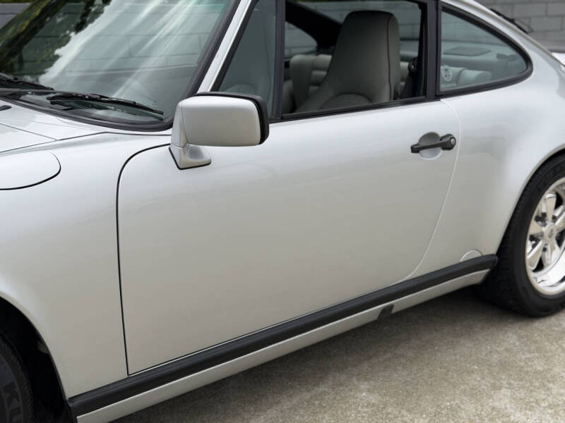 1989 Porsche 911 Carrera