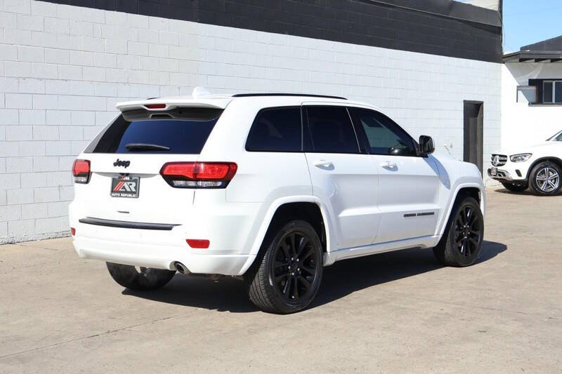 2018 Jeep Grand Cherokee Altitude