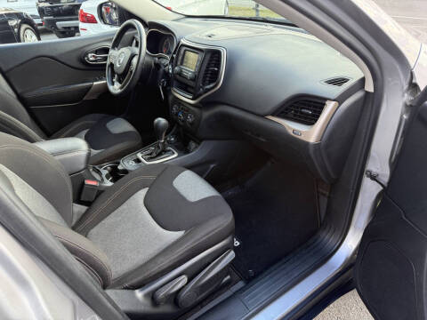 2018 Jeep Cherokee Latitude