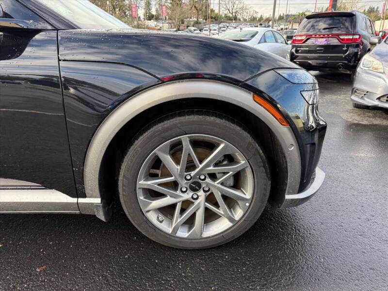 2024 Genesis GV60 Advanced