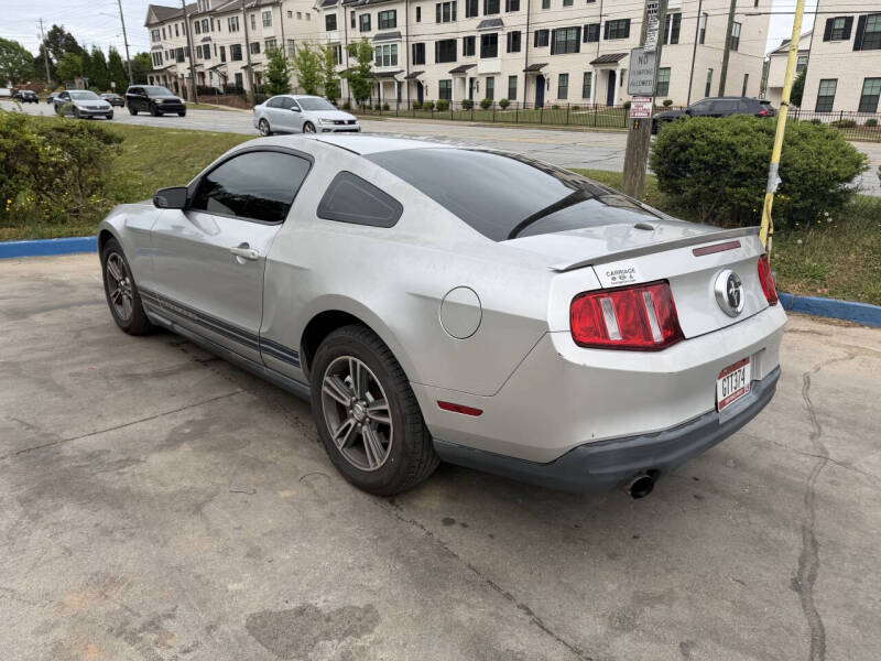 2010 Ford Mustang V6
