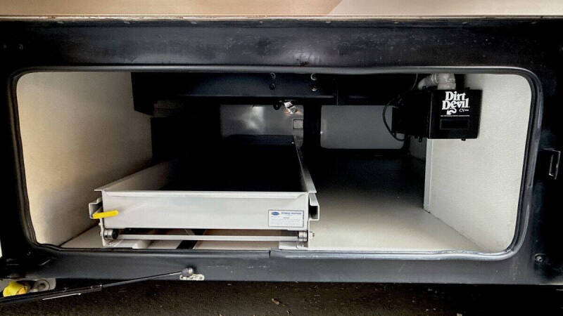 2017 Freightliner MH Chassis