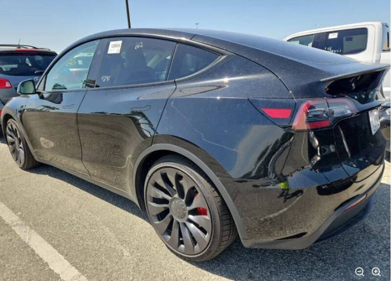 2023 Tesla Model Y Performance