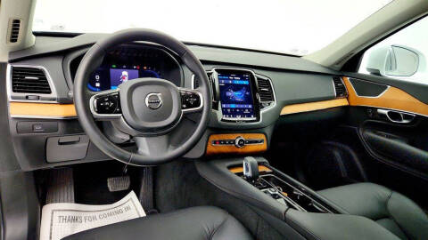 2023 Volvo XC90 B5 Plus Bright Theme