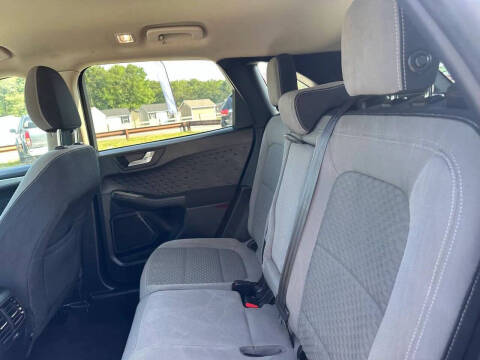 2020 Ford Escape SE