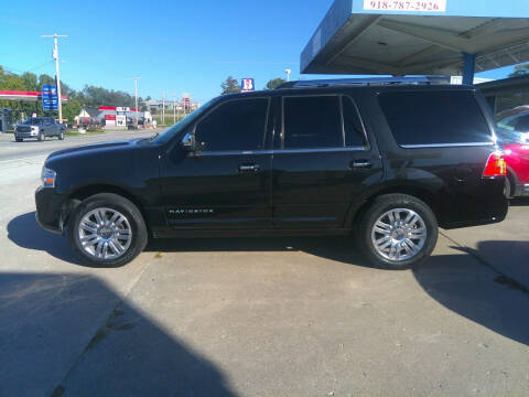 2012 Lincoln Navigator for sale at C MOORE CARS in Grove OK