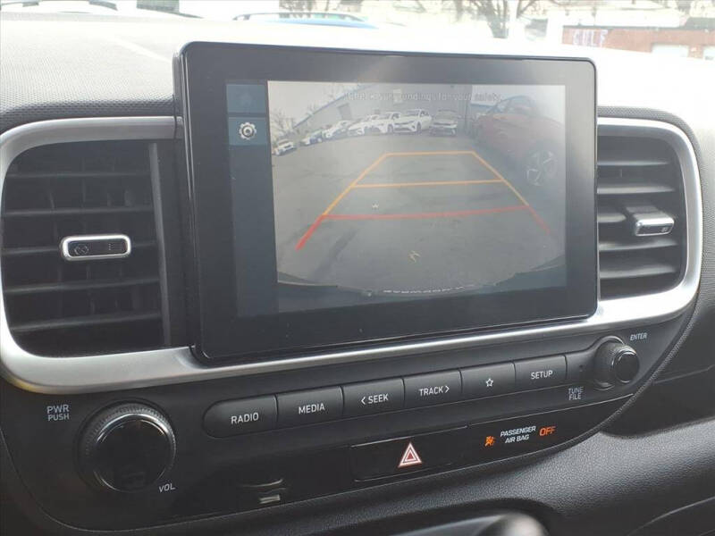 2023 Hyundai Venue SEL