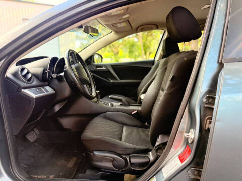 2012 Mazda MAZDA3 i Touring