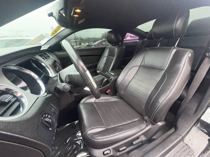 2012 Ford Mustang V6 Premium