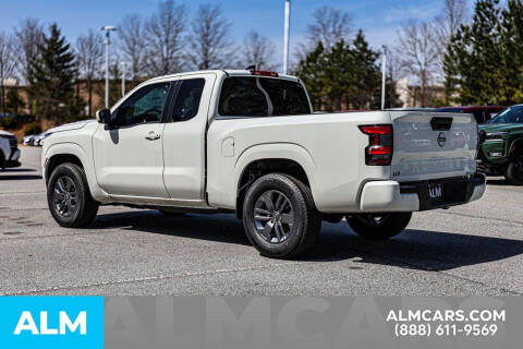 2025 Nissan Frontier SV