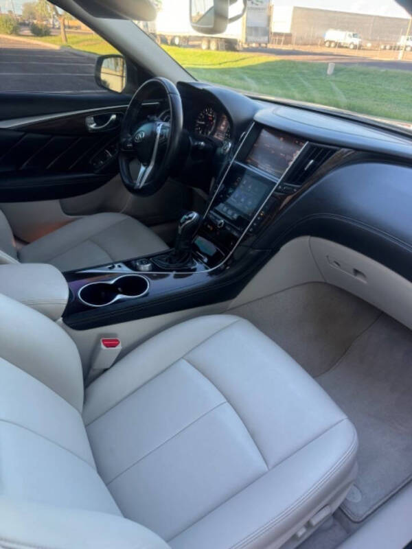 2018 Infiniti Q50 2.0T Pure