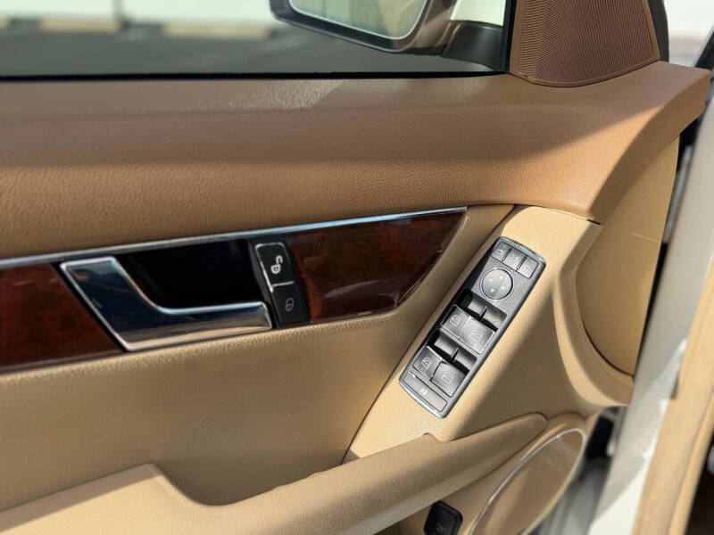 2008 Mercedes-Benz C-Class C 300 Sport