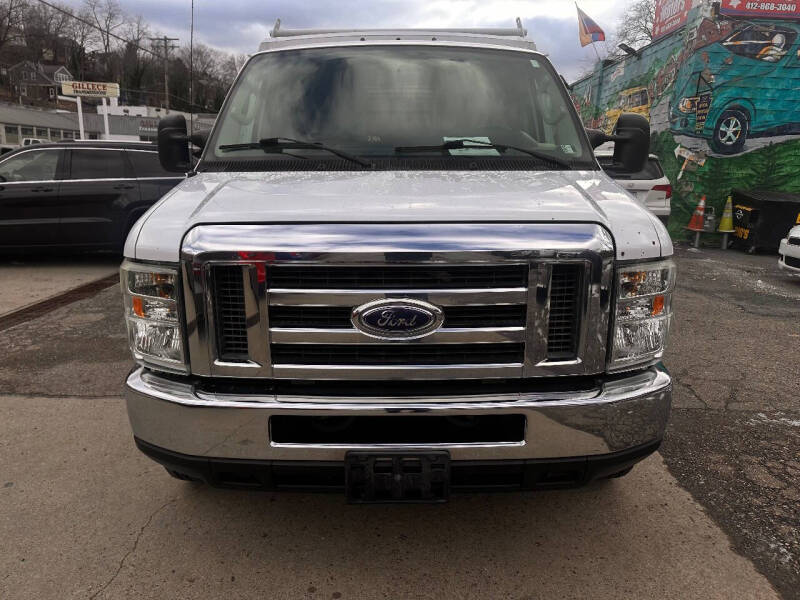2011 Ford E-Series E-350 SD