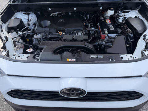 2020 Toyota RAV4 XLE