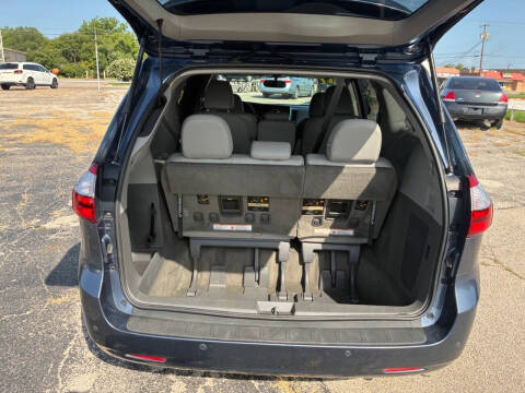 2017 Toyota Sienna Limited 7-Passenger