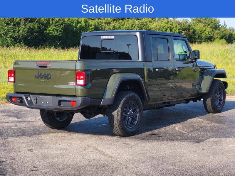 2024 Jeep Gladiator Sport