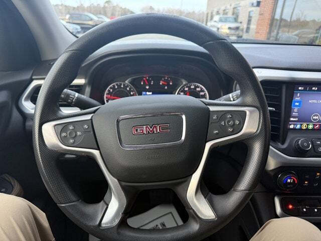 2022 GMC Acadia SLE