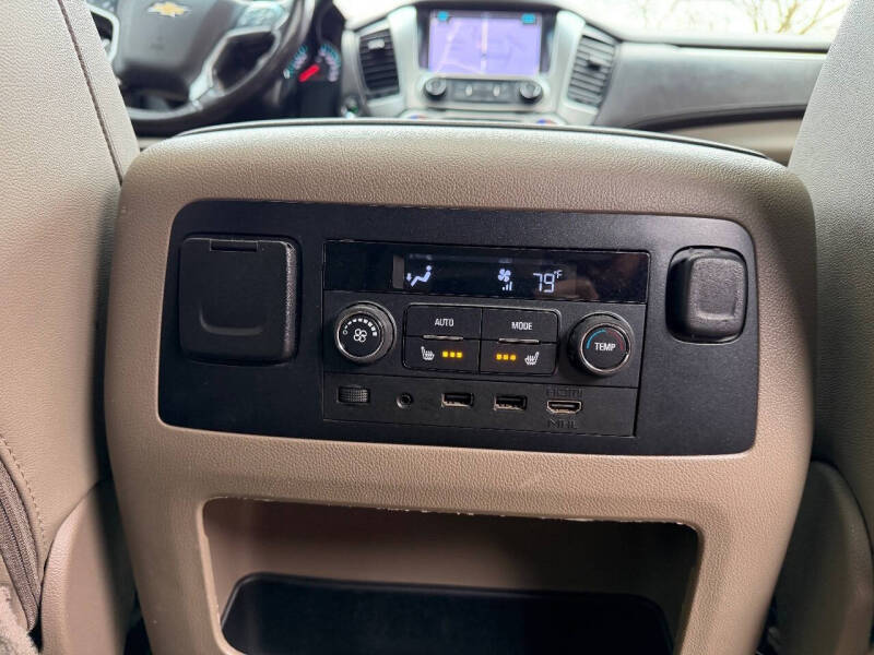 2017 Chevrolet Suburban LT