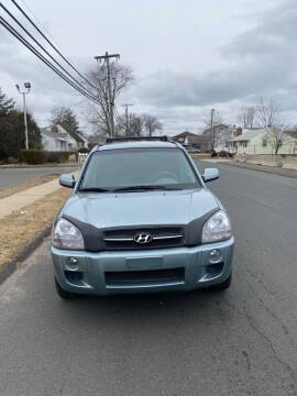 2006 Hyundai Tucson for sale at Whiting Motors in Plainville CT