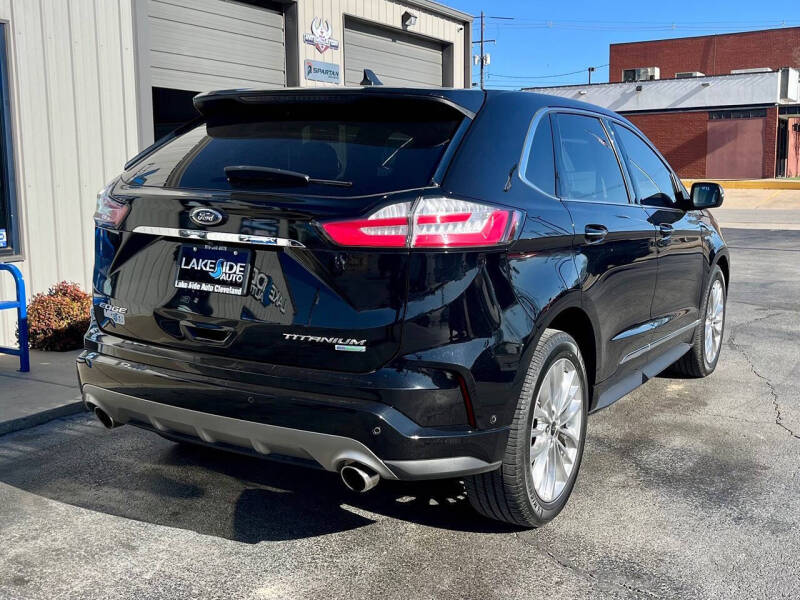 2020 Ford Edge Titanium