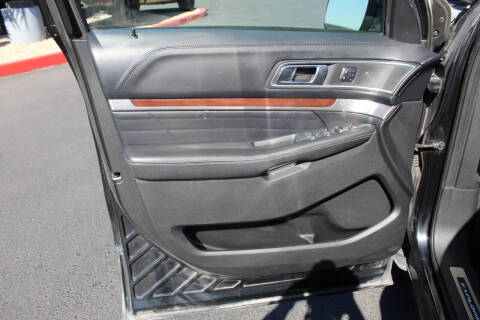 2017 Ford Explorer Platinum