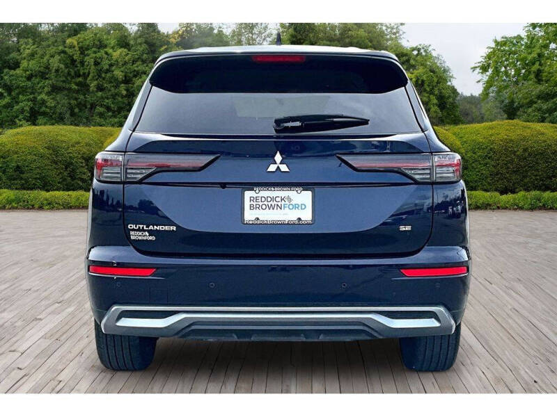 2025 Mitsubishi Outlander SE