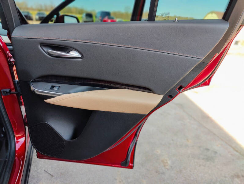 2024 Cadillac XT4 Premium Luxury