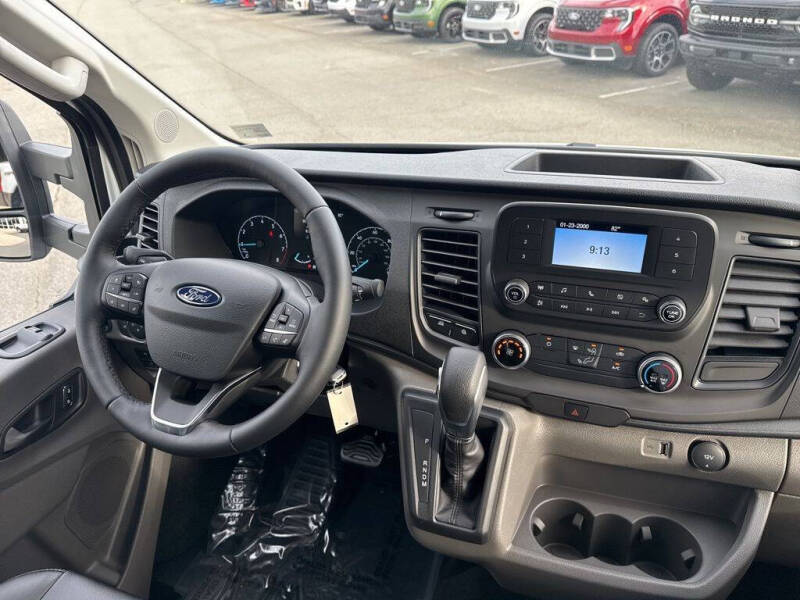 2025 Ford Transit