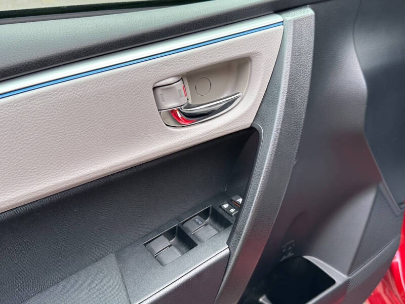 2016 Toyota Corolla LE Plus