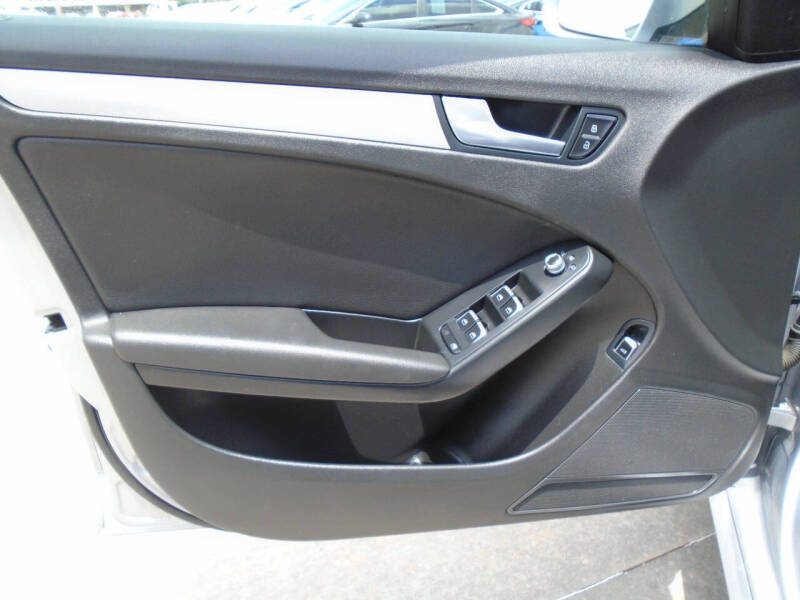 2016 Audi A4 2.0T quattro Premium