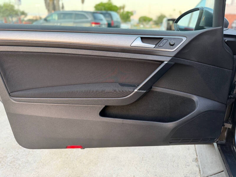 2015 Volkswagen Golf TSI S