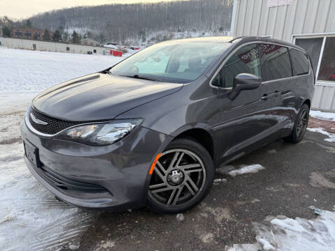 2017 Chrysler Pacifica for sale at PRICELINE AUTOS in Binghamton NY