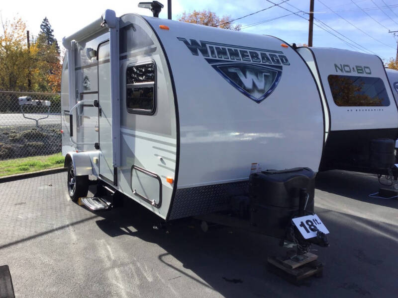 2017 Winnebago Minnie Drop