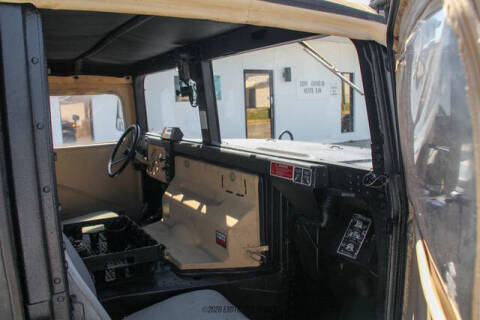 2014 AM General Hummer