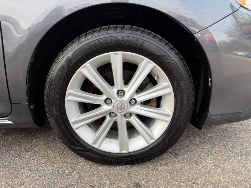 2012 Toyota Camry Hybrid XLE