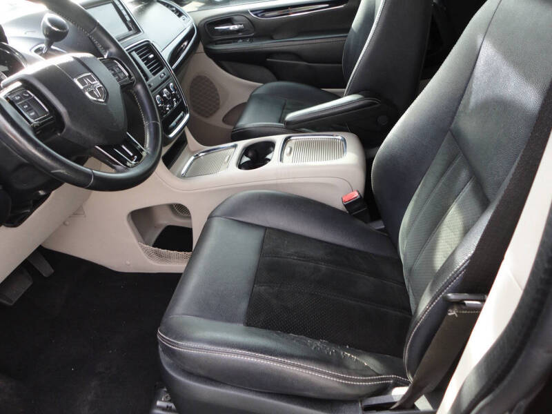 2017 Dodge Grand Caravan SXT