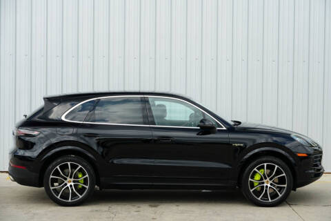 2022 Porsche Cayenne E-Hybrid