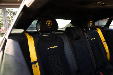 2024 Lamborghini Urus Performante