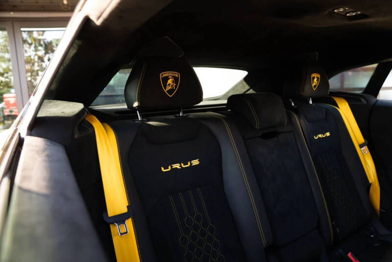 2024 Lamborghini Urus Performante