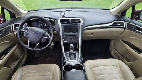 2016 Ford Fusion SE